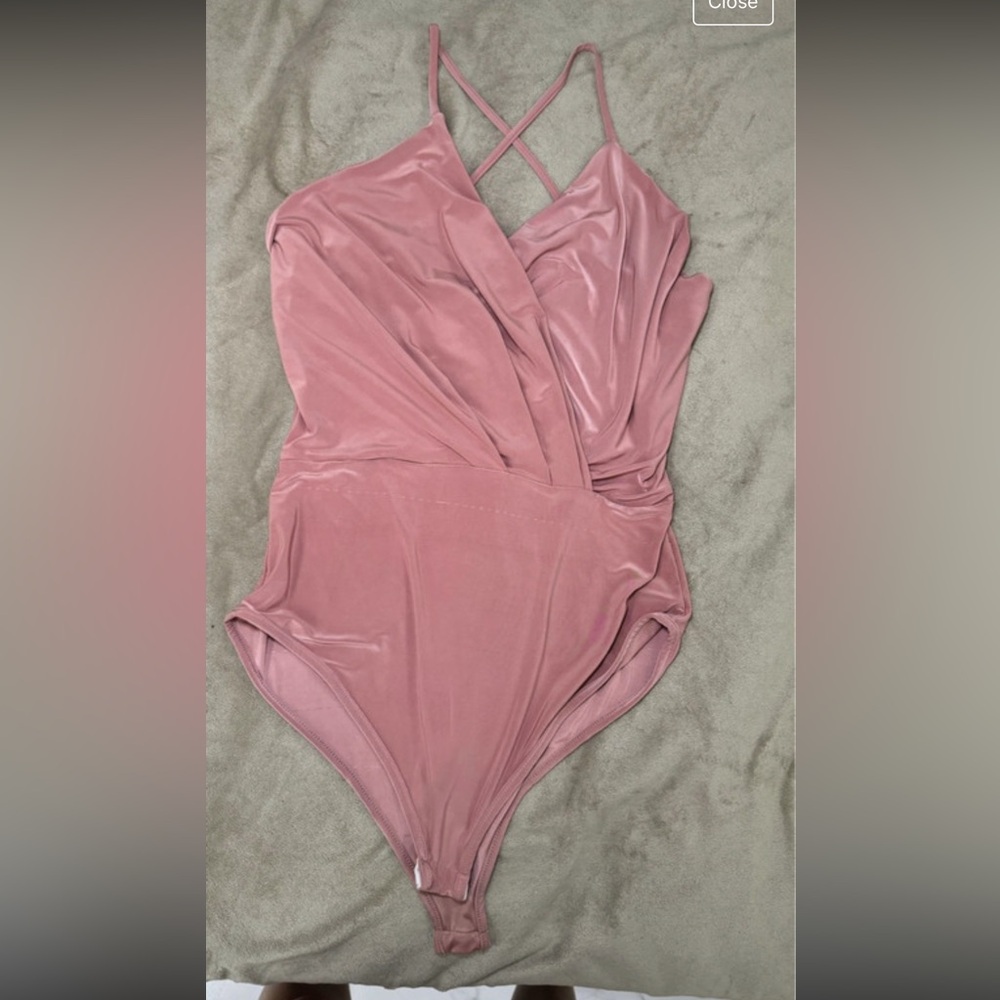 2bodysuits fashion Nova